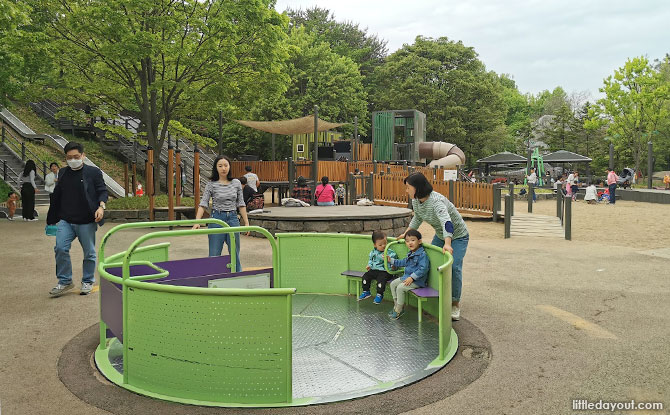 Merry go round at Seoul Forest