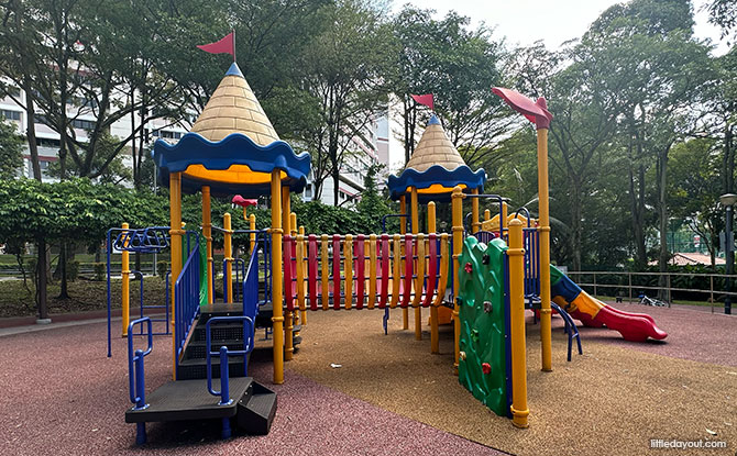 Serangoon Sunshine Park playground features