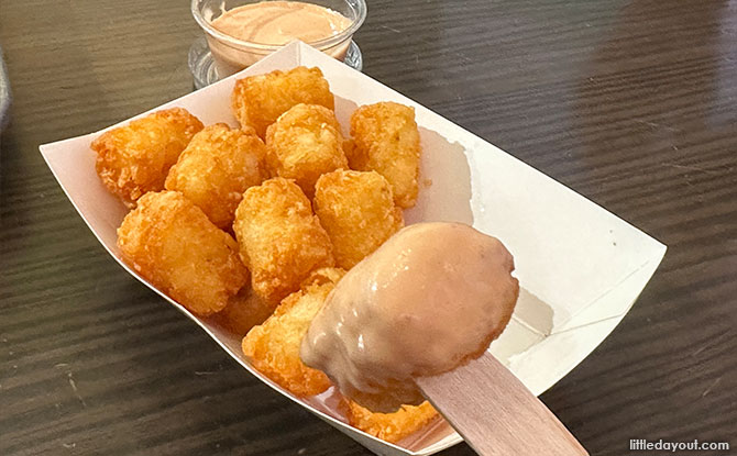 Breakfast Tots with Breakfast Sauce