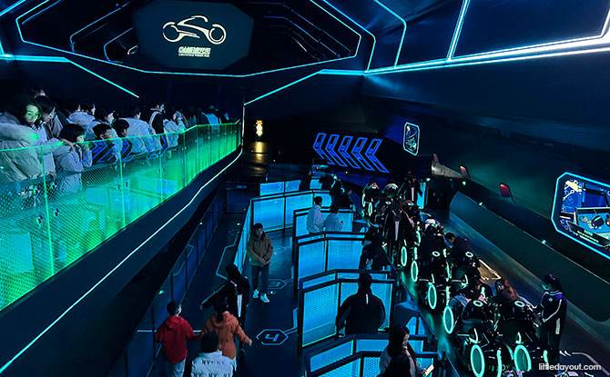 Shanghai Disneyland: How We Spent 2 Wonderful Days In The Theme Park As A Family 9 Tron