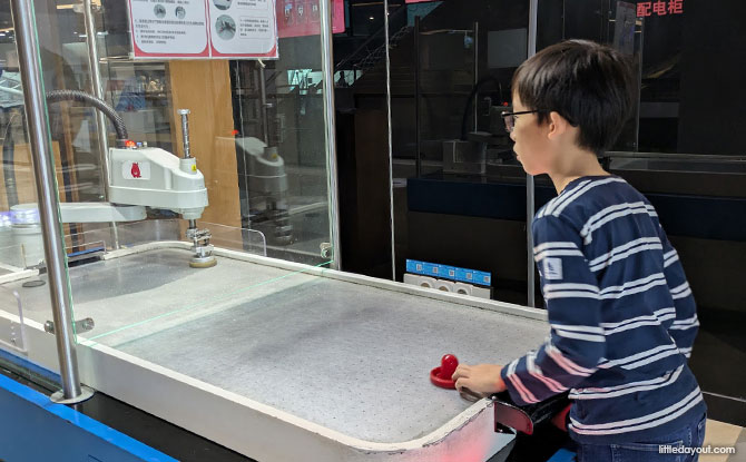Play with a Robot