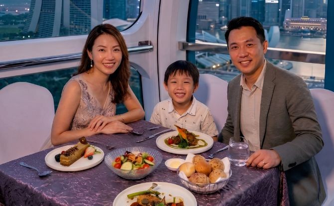Singapore Flyer Celebrates National Day: Street Eats Under the Stars, Stamp Card & Live Screening 2 New Child Dining Option at 165 Sky Dining by Singapore Flyer