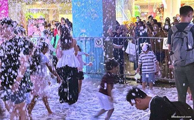 Things To Do This Christmas In Singapore 2025: Get Jolly & Celebrate The Festive Cheer 5 Snow in Singapore - Christmas things to do in Singapore