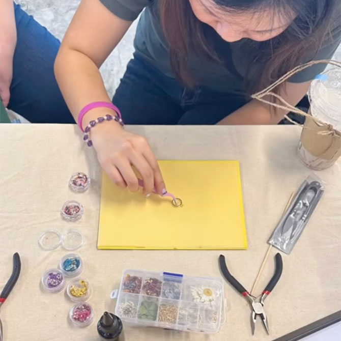 Melodies in Bloom – Floral Craft Workshops