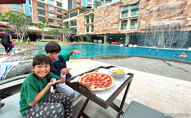 Poolside Dining at Sunway Resort Hotel