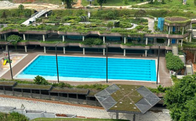 Bukit Canberra  Swimming Pools