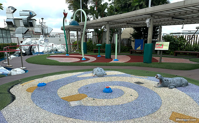 Tampines 1 Playground: Animals On The Rooftop 4 Wildlife Wet Play Area