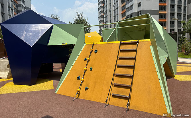 Tampines GreenCourt playground