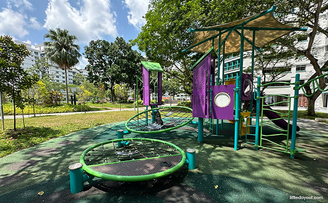 The Green Oval: Pasir Ris Neighbourhood Park & Playgrounds