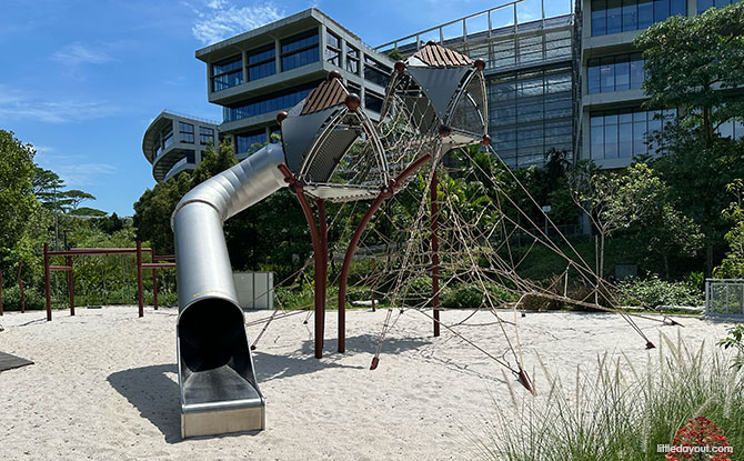 ropes playground at the potter's garden, Jurong Innovation District