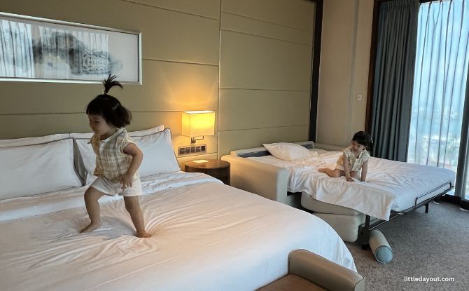 The Westin Singapore Family Weekend Staycation Review: Rediscover Local With Your Wellness at Heart 3 Sleep Well in Skylit Cosy Room Suites with Panoramic Sea & City Skyline Views