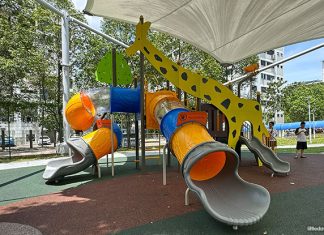 Time Park At Pasir Ris: Sheltered Giraffe Playground Time Park At Pasir Ris: Sheltered Giraffe Playground