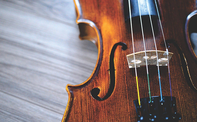 20+ Violin Jokes & Puns That'll Give You A String Of Laughter 20+ Violin Jokes & Puns That'll Give You A String Of Laughter