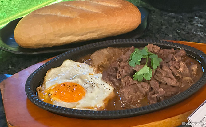 Sizzling Beef with Banh Mi