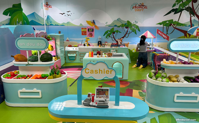 The Play Pretend Stations at Wan To Play Tropical Drift