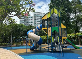 Woodlands Crescent Park: Half-Moon With Viewing Deck & Playground Woodlands Crescent Park: Half-Moon With Viewing Deck & Playground