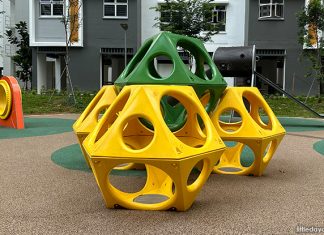 Yishun Glen Playgrounds: Three Play Areas With A Springer, Slides & See Saw Yishun Glen Playgrounds: Three Play Areas With A Springer, Slides & See Saw